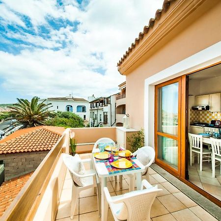Casa Vacanze Il Grecale-A Pochi Passi Dal Mare Apartment Castelsardo Ngoại thất bức ảnh
